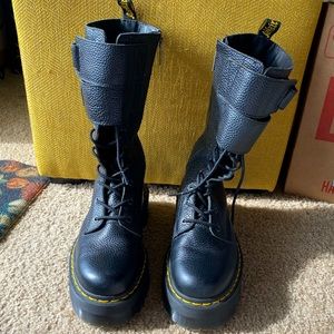 Dr. Martens Jagger Platform Leather Boots Size 9 in Women’s Black